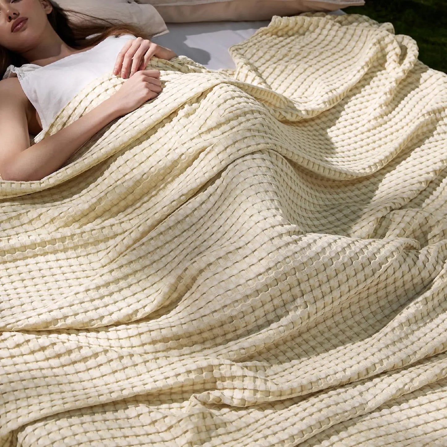 cooling-bamboo-waffle-blanket-soft-breathable-throw-for-hot-sleepers